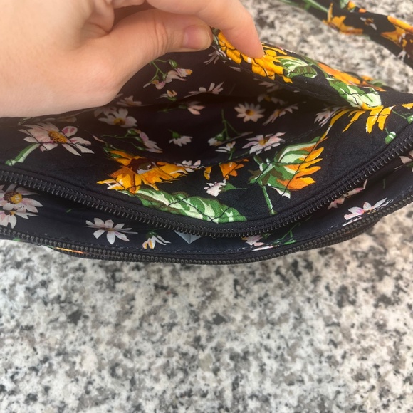 Vera Bradley sunflower purse, women’s bag - Picture 3 of 5